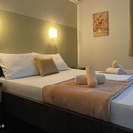 La Pietra Family Hotel Međugorje Стая снимка