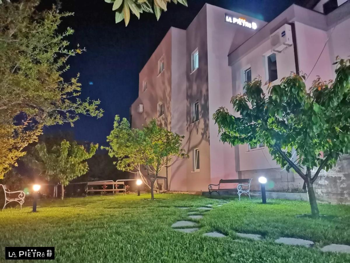 La Pietra Family Hotel Međugorje Екстериор снимка
